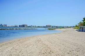 Sunset Island - 39 Fountain Drive West 3f 3 Bedroom Condo