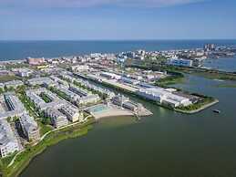 Sunset Island - 39 Fountain Drive West 3f 3 Bedroom Condo