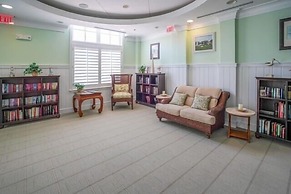 Sunset Island - 39 Fountain Drive West 3f 3 Bedroom Condo