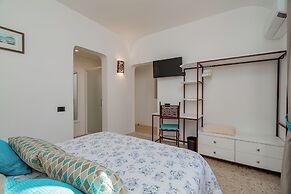 Sorella Luna Room Boutique