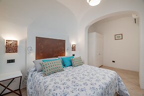 Sorella Luna Room Boutique