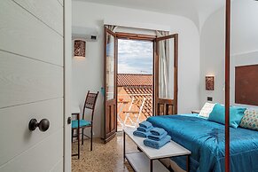 Sorella Luna Room Boutique