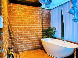 Deetorjai FarmStay Nan