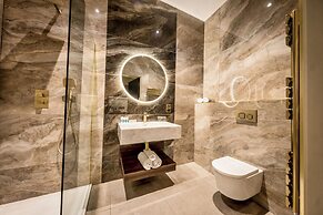 Walled City Hotel