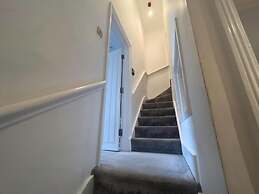 Apartmentsleeps8-wifi-famillyfriendly-citycentre
