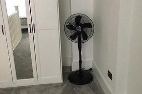 Spacious1br-6guests-walktoshops-fastwifi