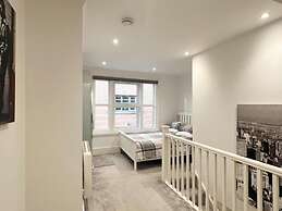 Spacious1br-6guests-walktoshops-fastwifi