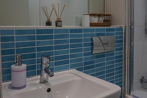 City Centre Chic Apartment With 2 Bedrooms