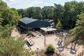 Chalet With a Dishwasher, in a Car-free Park