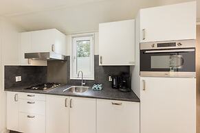 Chalet With a Dishwasher, in a Car-free Park