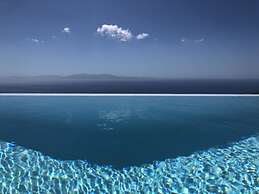 Houses G Y in Kardiani Tinos