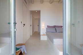 Houses G Y in Kardiani Tinos