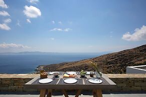 Houses G Y in Kardiani Tinos