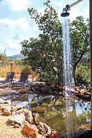 Chale Independente com Lago Natural - Esmeralda