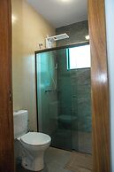 Chale Independente com Lago Natural - Esmeralda