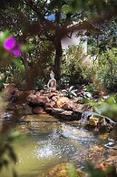 Chale Independente com Lago Natural - Esmeralda