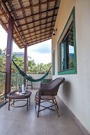 Chale Independente com Lago Natural - Esmeralda