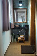 Chale Independente com Lago Natural - Esmeralda