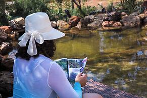 Chale Independente com Lago Natural - Esmeralda