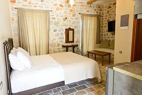 Arapis Rooms & Suites