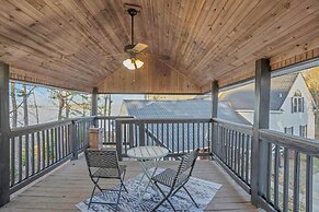 Charming Apartment With Lake Views: Wifi & Privacy