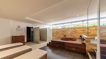 Apto Beira Mar com Vista e Pé na Areia