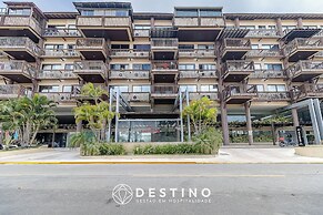 Apto Beira Mar com Vista e Pé na Areia