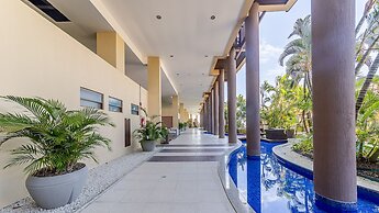 Apto Beira Mar com Vista e Pé na Areia