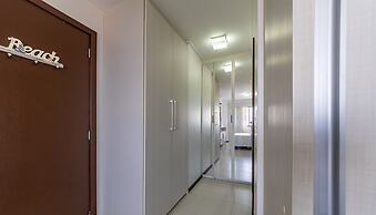 Apto Beira Mar com Vista e Pé na Areia