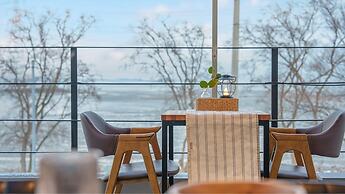 Yeongheungdo Sunset Spa Pension