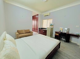 Stayary Hotel Truong Quyen