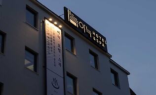 Aank Hotel and Spa Jongno Unni