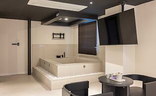 Aank Hotel and Spa Jongno Unni