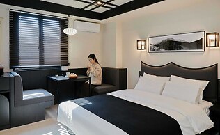 Aank Hotel and Spa Jongno Unni