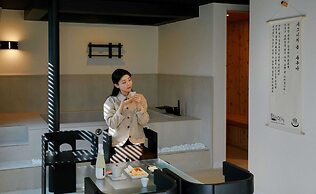 Aank Hotel and Spa Jongno Unni