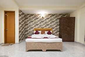 Divine Hotels & Banquets