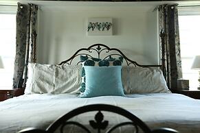 Inn on Great Sacandaga Lake