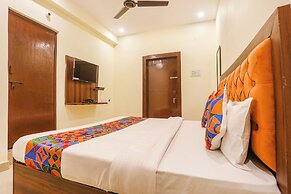 Fabhotel Standard Inn