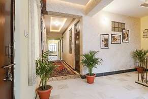 Fabhotel Standard Inn