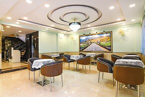 Fabhotel Prime Familto