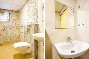 Fabhotel Royal Wood Premier