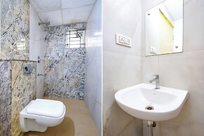 Fabhotel Royal Wood Premier