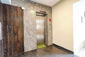 Fabhotel Royal Wood Premier