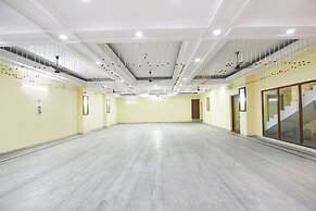 Fabhotel Prime The Everest 30