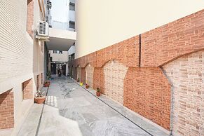 Fabhotel Prime The Everest 30