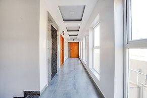 Fabhotel Hathvik Park