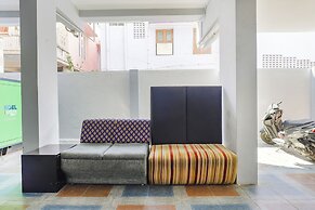 Fabhotel Hathvik Park