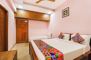 Fabhotel Hathvik Park