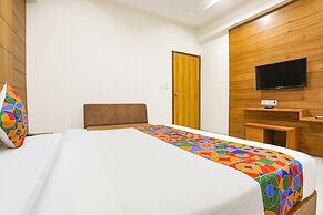 Fabhotel Raj Villa