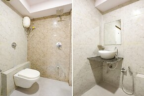 Fabhotel Raj Villa